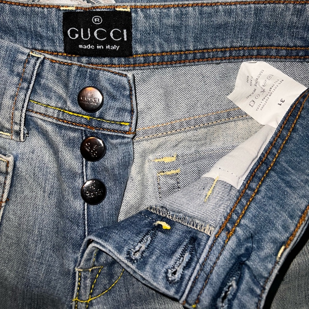 Blue Jeans— Length 42 inseam 33 waist 31